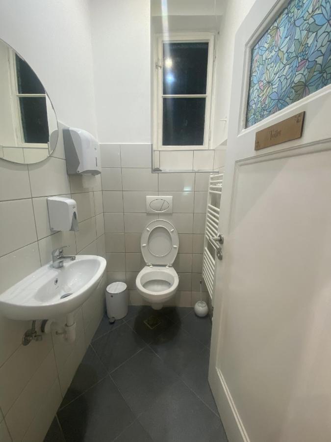 Fg Boutique Hostel ซาราเยโว ภายนอก รูปภาพ